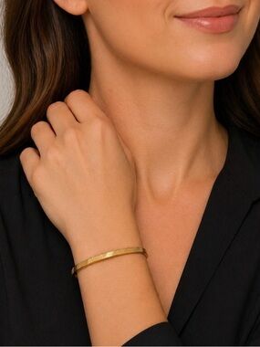 Monet Vintage Gold Tone Slim Bangle Bracelet Classic Minimalist Stackable